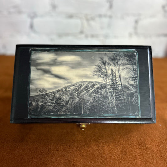 Sugarloaf Cigar Box