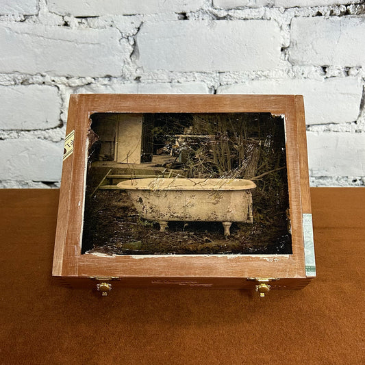 Bath Tub Cigar Box