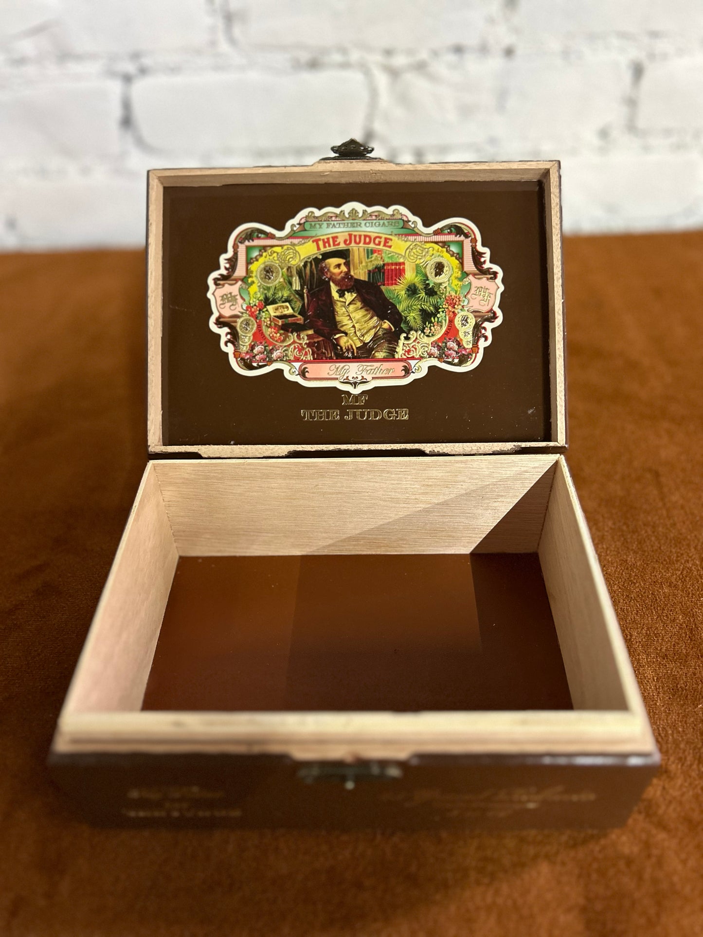 Wasp Cigar Box